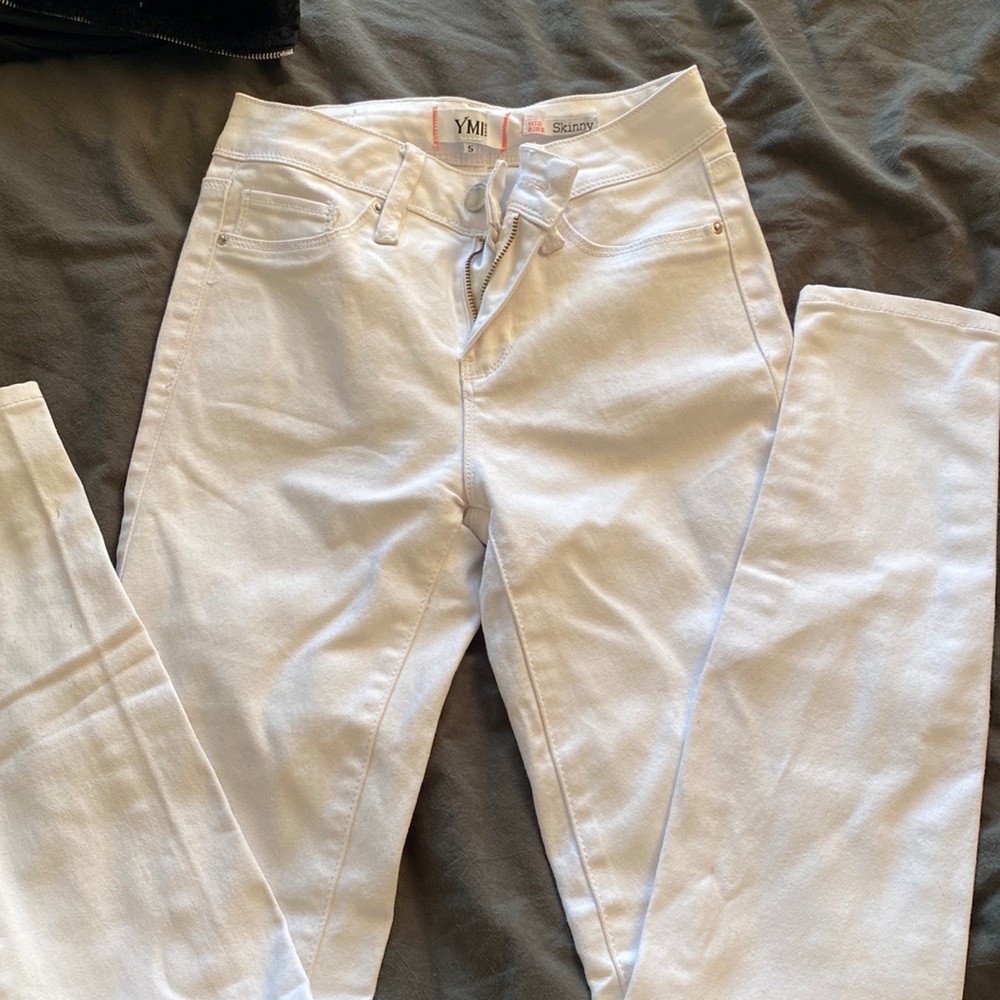 YMI mid ride white jeans